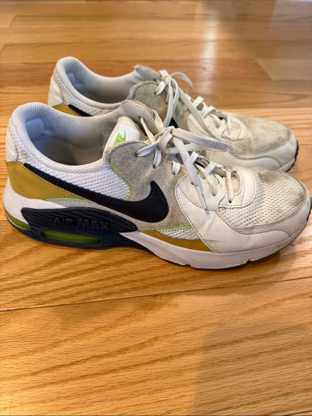 Nike Air Max Men's 9.5 navy blue and gold sneakers